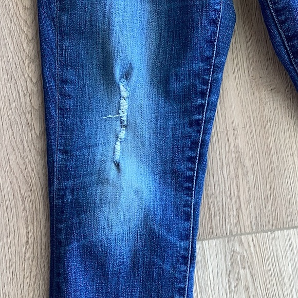 Lucky Brand Lolita Skinny Distressed Crop in Size 2/26 - Picture 6 of 11